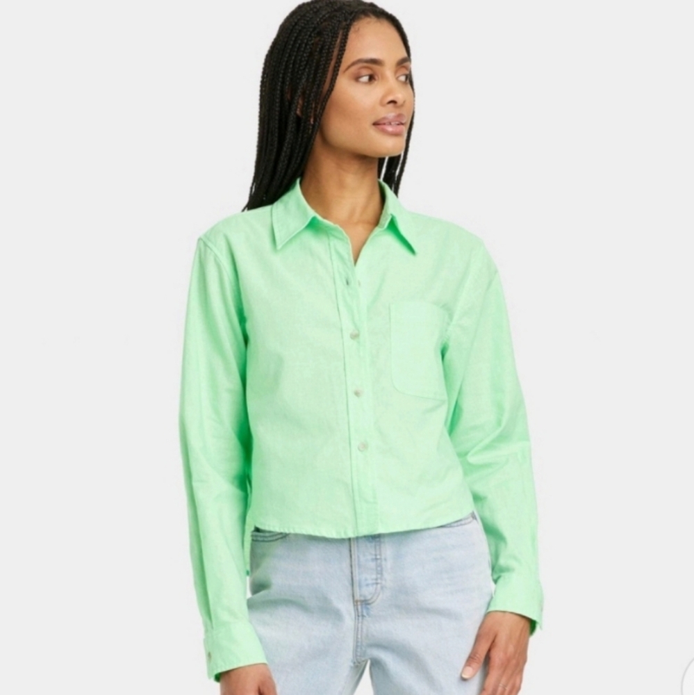 Universal Thread Crop Button-Down Shirt‎